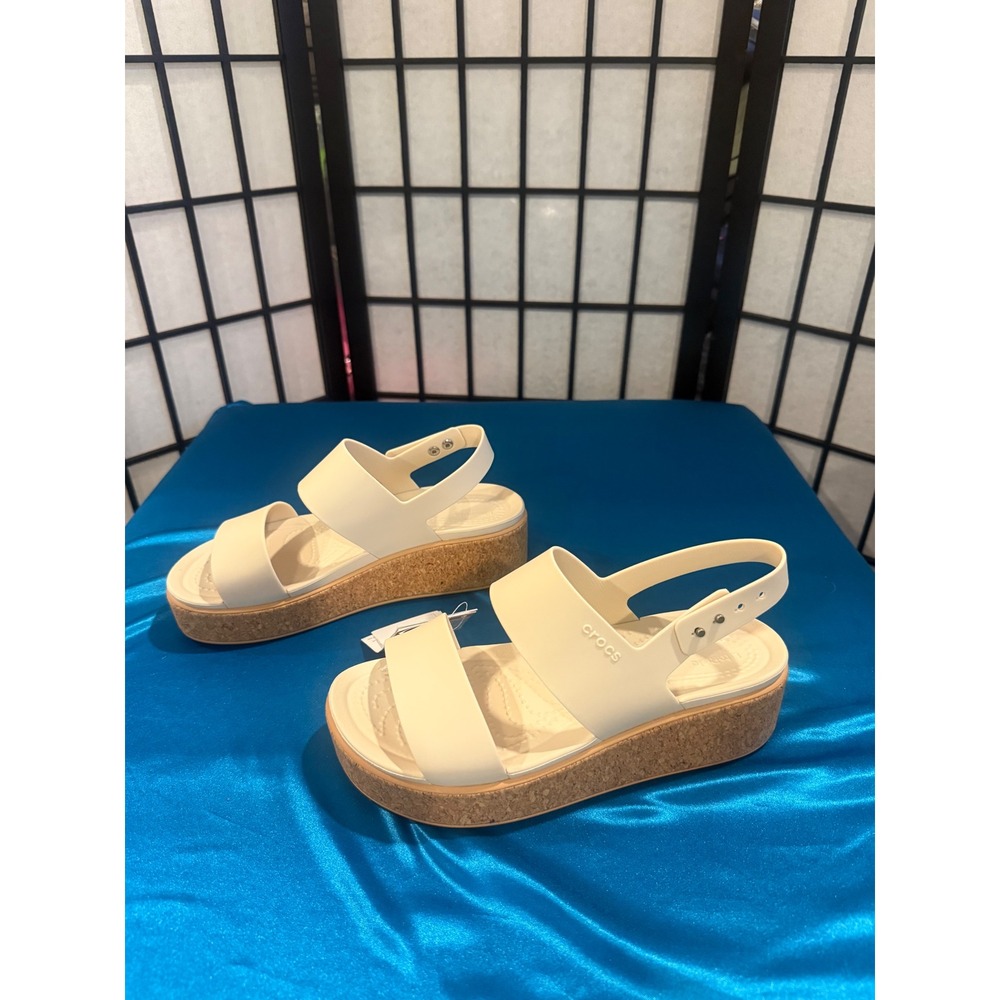 Crocs Brooklyn Cork Low Wedge Sandals Chalk White Size 7 NWT